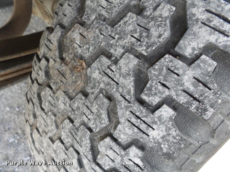 image for item K3394 1995 Ford F150 pickup truck