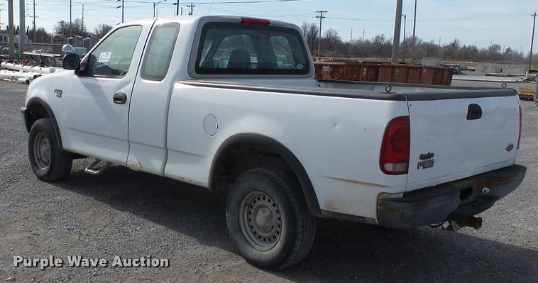 image for item K3395 1998 Ford F150 SuperCab pickup truck