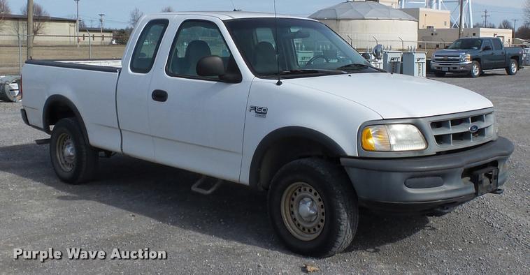 image for item K3395 1998 Ford F150 SuperCab pickup truck