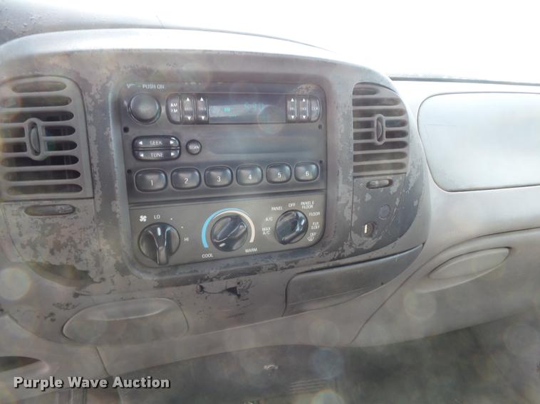 image for item K3395 1998 Ford F150 SuperCab pickup truck