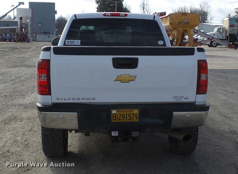 image for item K3399 2013 Chevrolet Silverado 2500HD Crew Cab pickup truck