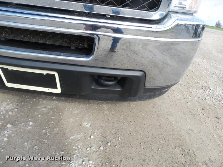 image for item K3399 2013 Chevrolet Silverado 2500HD Crew Cab pickup truck