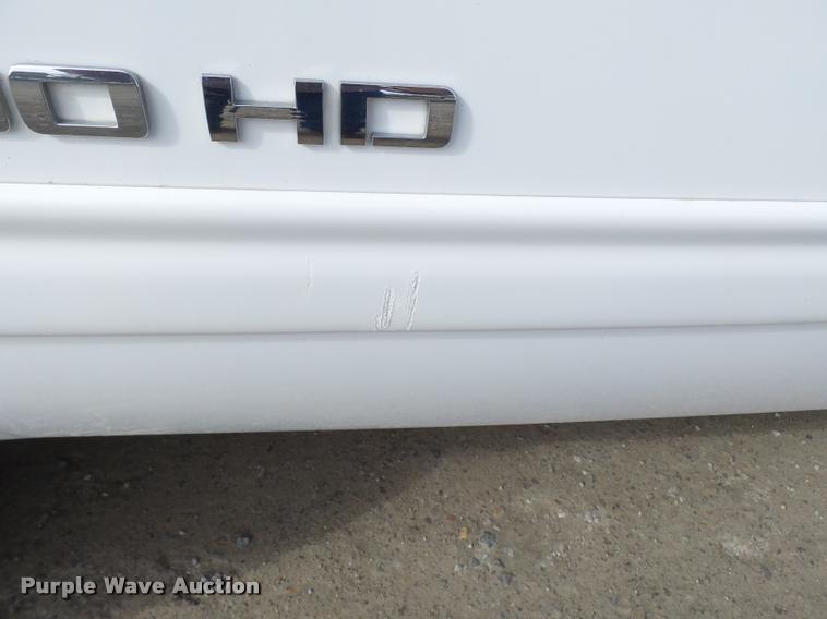 image for item K3399 2013 Chevrolet Silverado 2500HD Crew Cab pickup truck