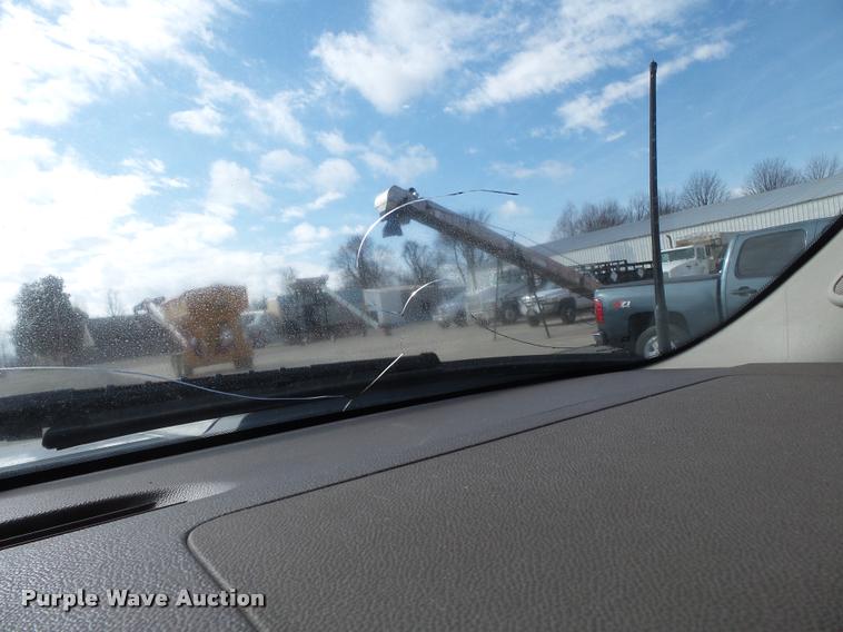 image for item K3399 2013 Chevrolet Silverado 2500HD Crew Cab pickup truck