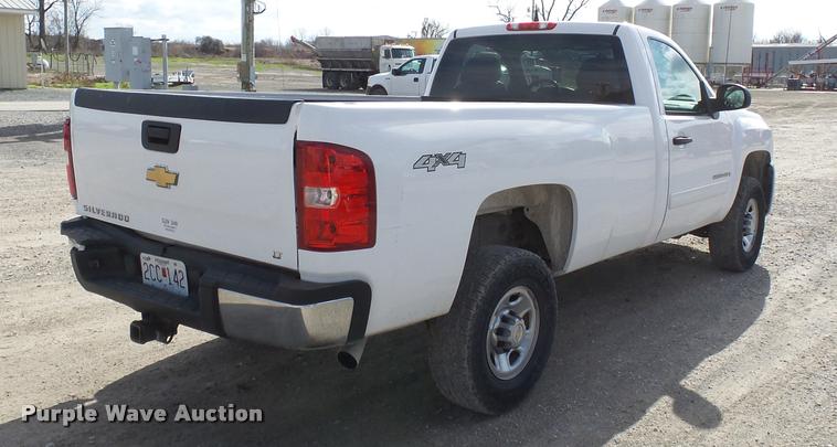 image for item K3400 2009 Chevrolet Silverado 2500HD pickup truck