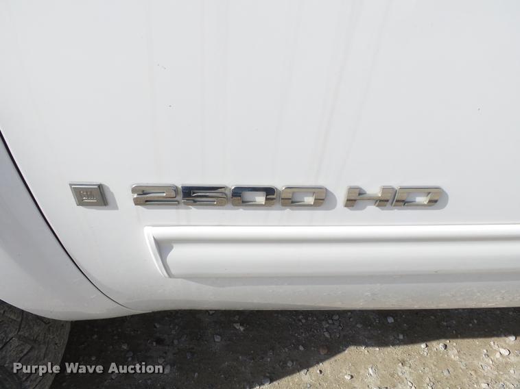 image for item K3400 2009 Chevrolet Silverado 2500HD pickup truck
