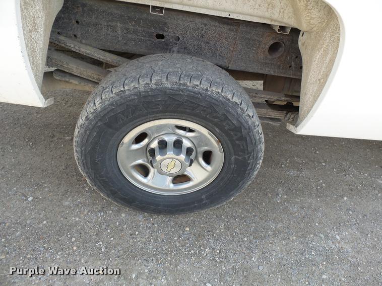image for item K3400 2009 Chevrolet Silverado 2500HD pickup truck