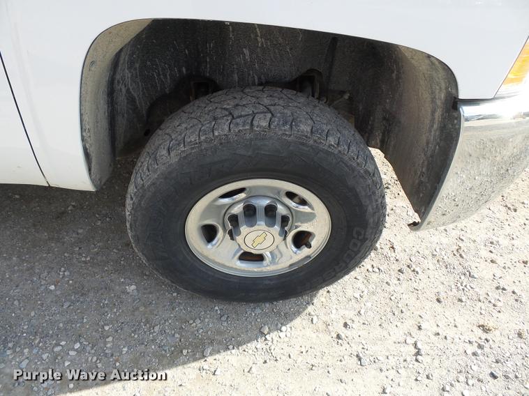 image for item K3400 2009 Chevrolet Silverado 2500HD pickup truck