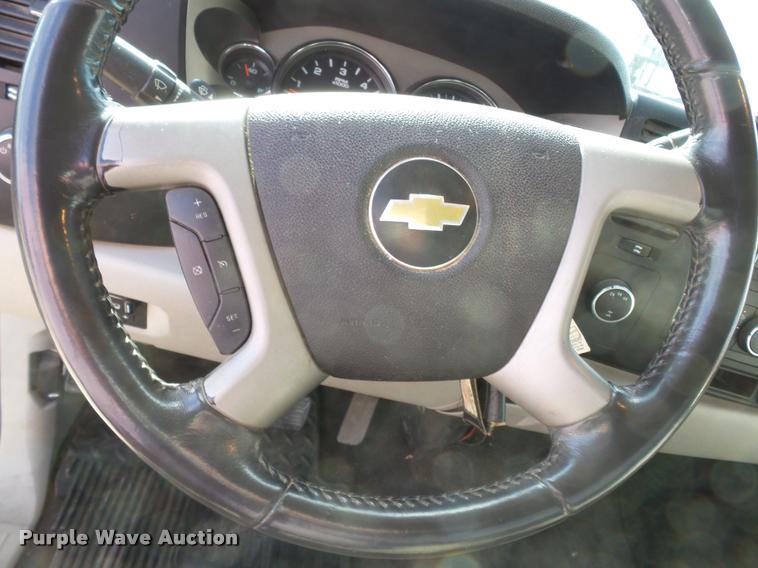 image for item K3400 2009 Chevrolet Silverado 2500HD pickup truck