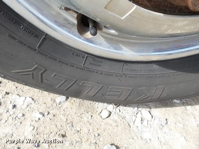 image for item K3401 2001 Dodge Ram 3500 flatbed pickup truck