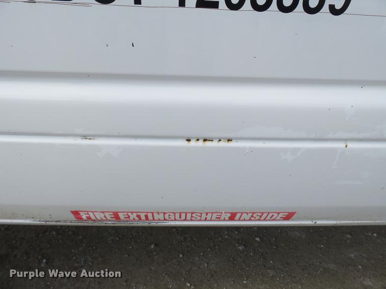 image for item K3401 2001 Dodge Ram 3500 flatbed pickup truck