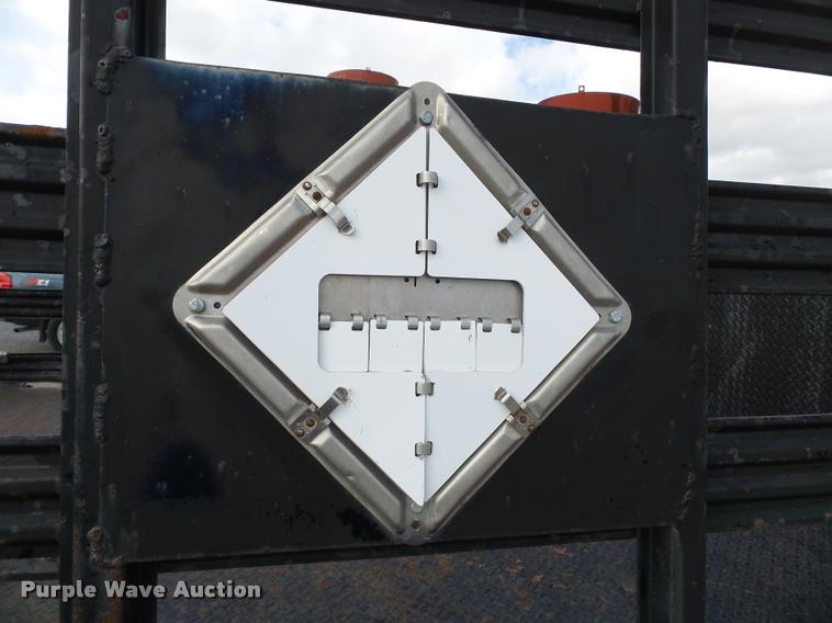 image for item K3401 2001 Dodge Ram 3500 flatbed pickup truck