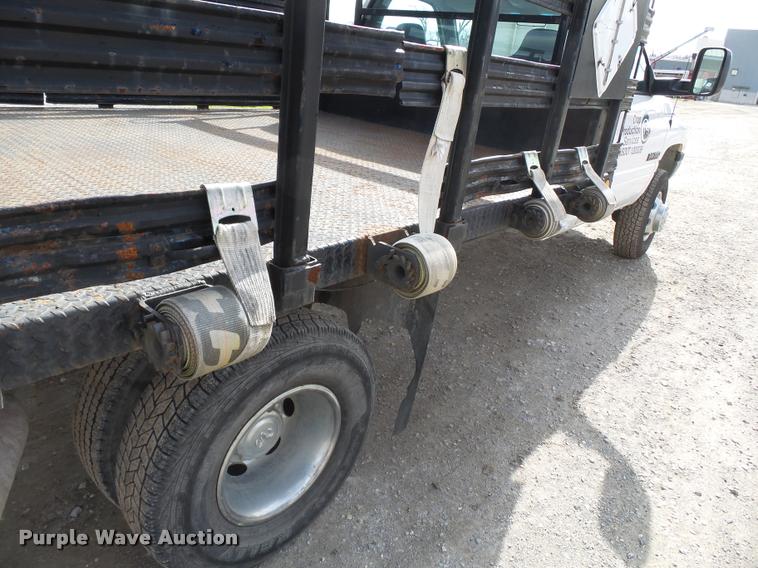 image for item K3401 2001 Dodge Ram 3500 flatbed pickup truck