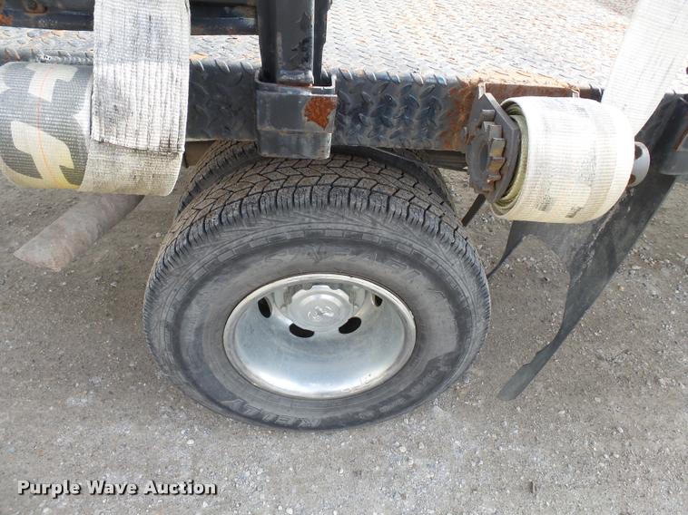 image for item K3401 2001 Dodge Ram 3500 flatbed pickup truck