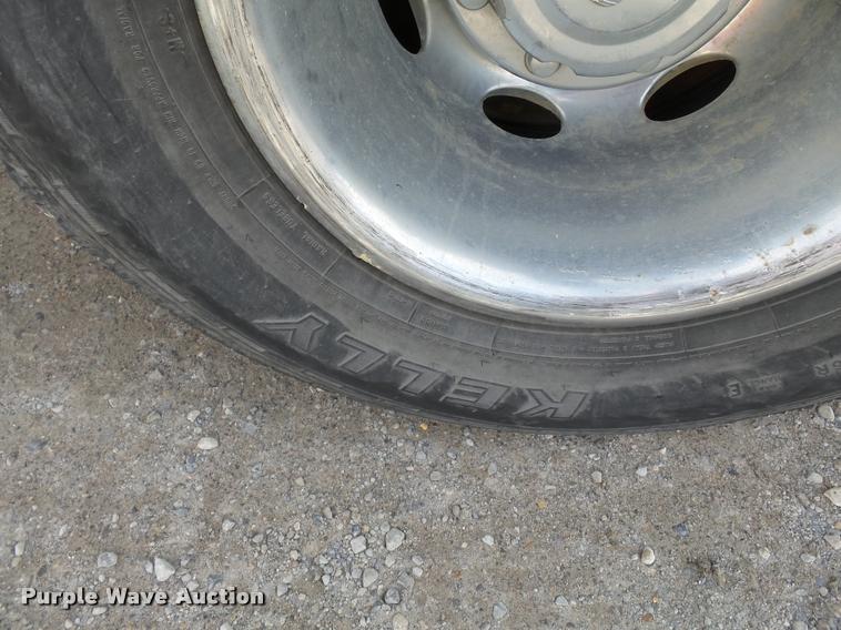 image for item K3401 2001 Dodge Ram 3500 flatbed pickup truck