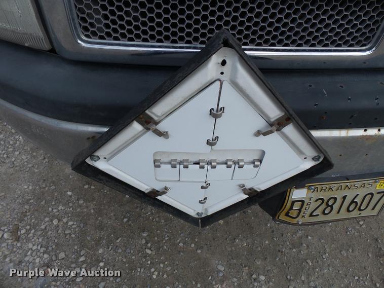 image for item K3401 2001 Dodge Ram 3500 flatbed pickup truck