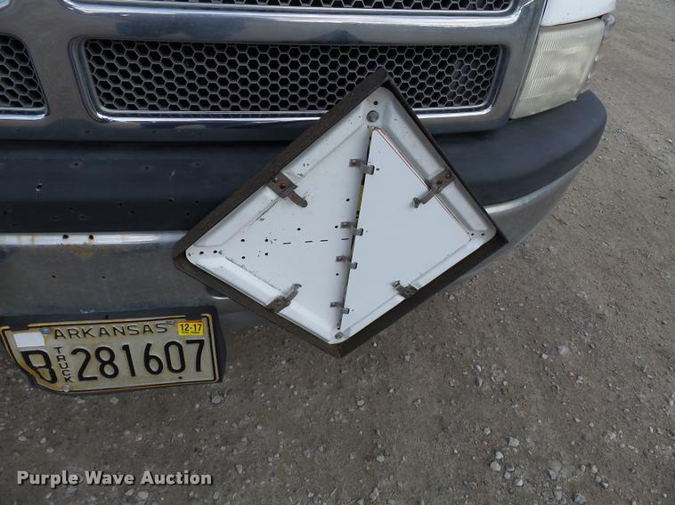 image for item K3401 2001 Dodge Ram 3500 flatbed pickup truck