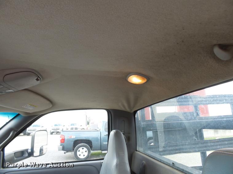 image for item K3401 2001 Dodge Ram 3500 flatbed pickup truck