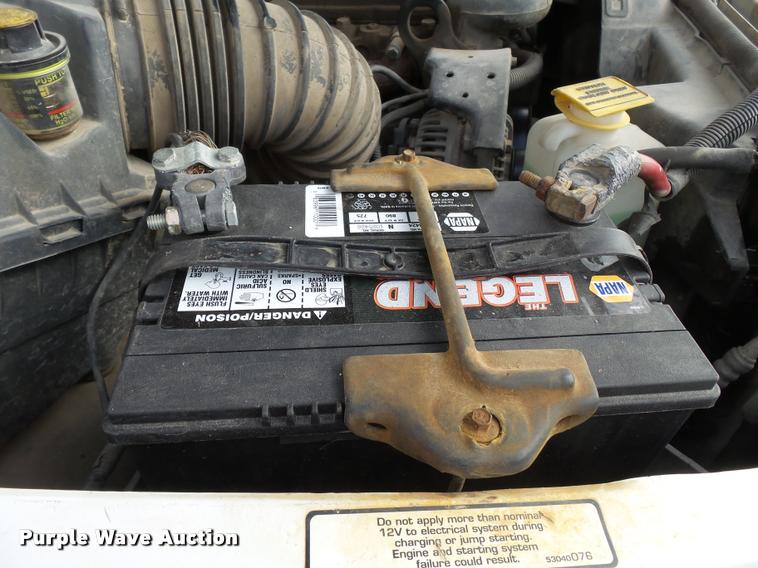 image for item K3401 2001 Dodge Ram 3500 flatbed pickup truck