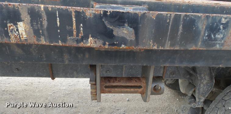 image for item K3402 1998 Mack CH613 flatbed truck