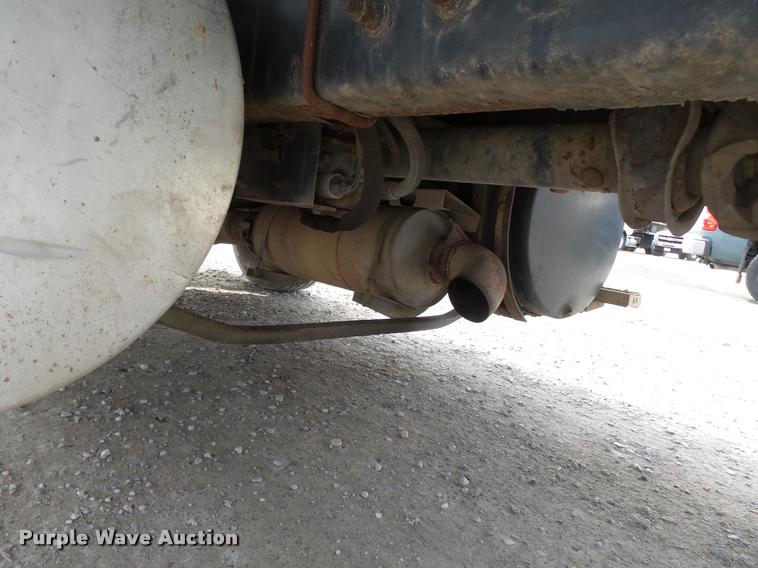 image for item K3402 1998 Mack CH613 flatbed truck