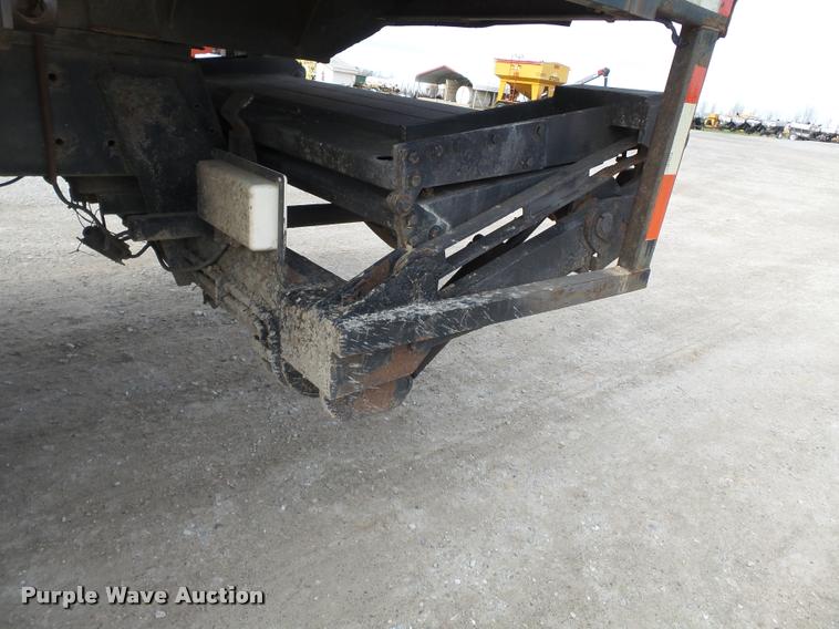 image for item K3402 1998 Mack CH613 flatbed truck