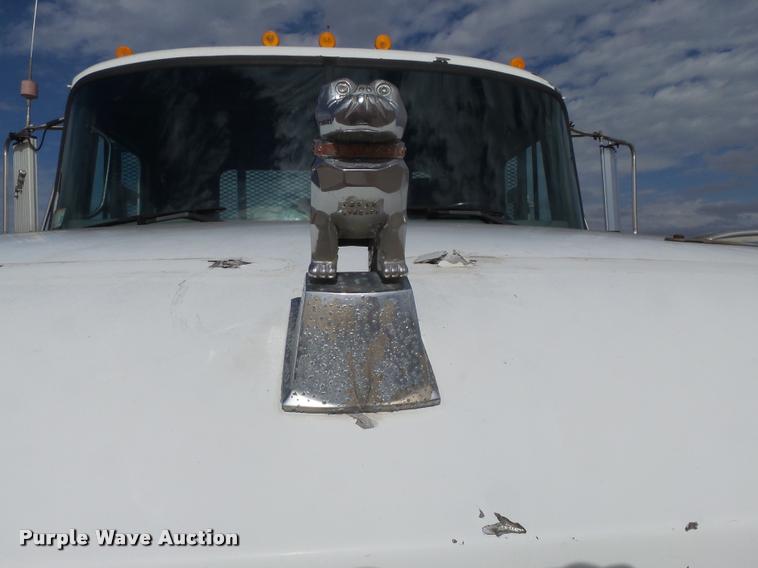 image for item K3402 1998 Mack CH613 flatbed truck