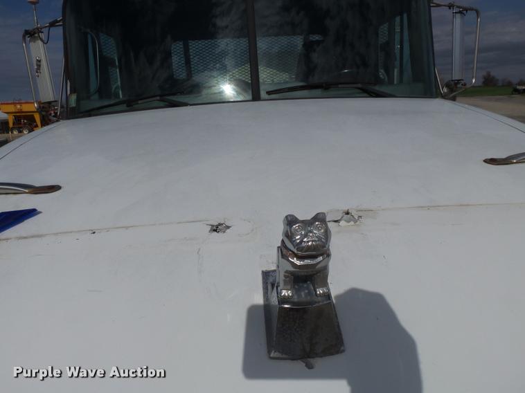 image for item K3402 1998 Mack CH613 flatbed truck