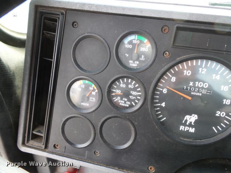 image for item K3402 1998 Mack CH613 flatbed truck