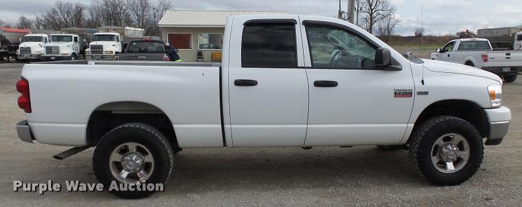 image for item K3403 2008 Dodge Ram 2500 Quad Cab pickup truck