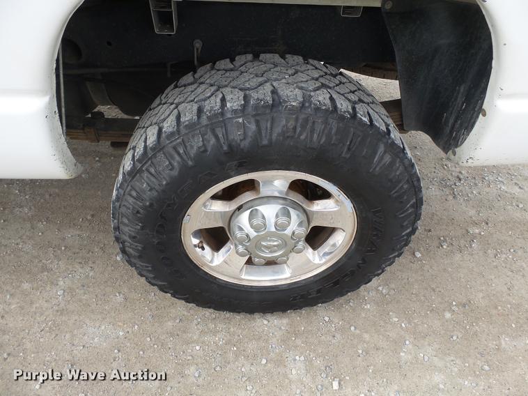 image for item K3403 2008 Dodge Ram 2500 Quad Cab pickup truck
