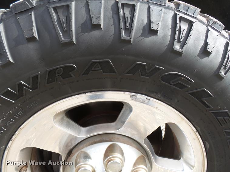 image for item K3403 2008 Dodge Ram 2500 Quad Cab pickup truck