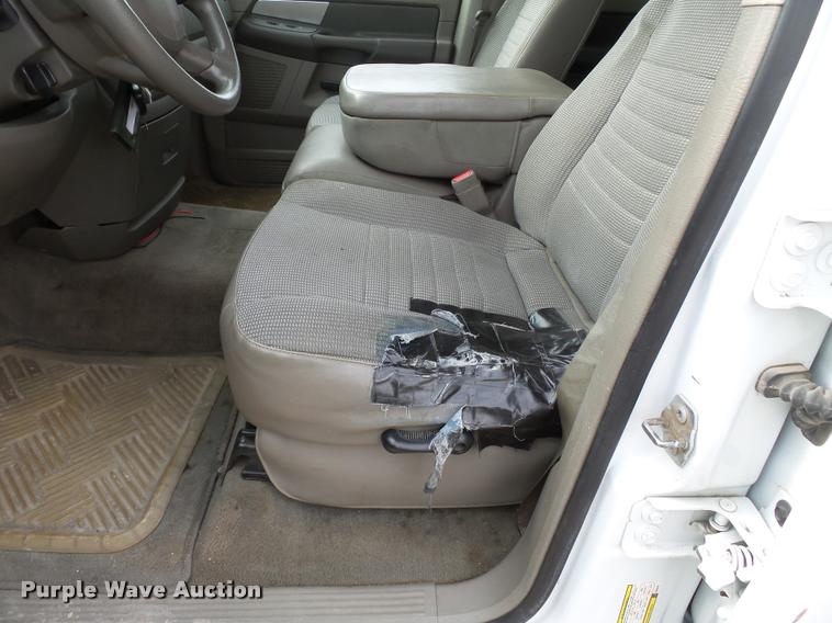 image for item K3403 2008 Dodge Ram 2500 Quad Cab pickup truck