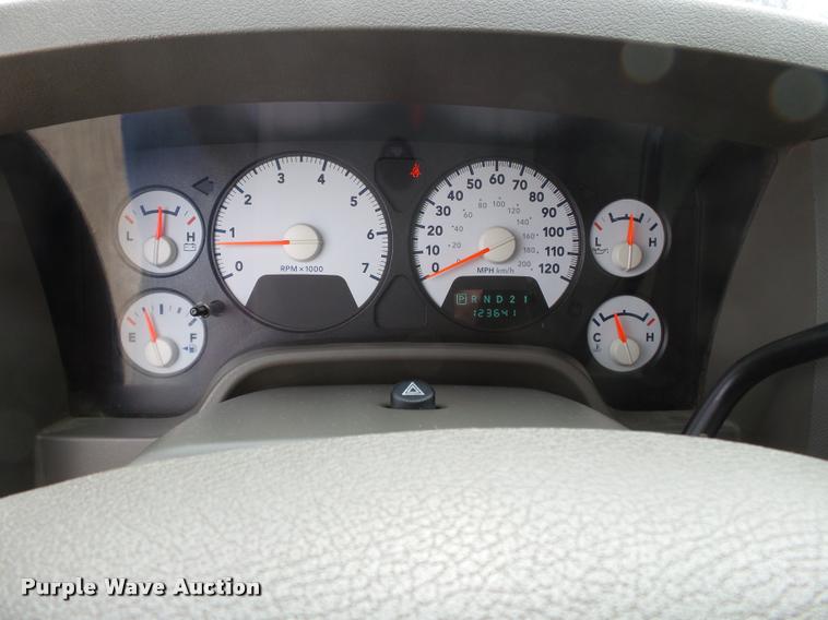 image for item K3403 2008 Dodge Ram 2500 Quad Cab pickup truck