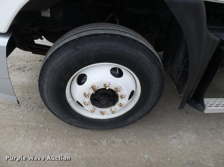 image for item K3404 2005 Mack CXN613 box truck