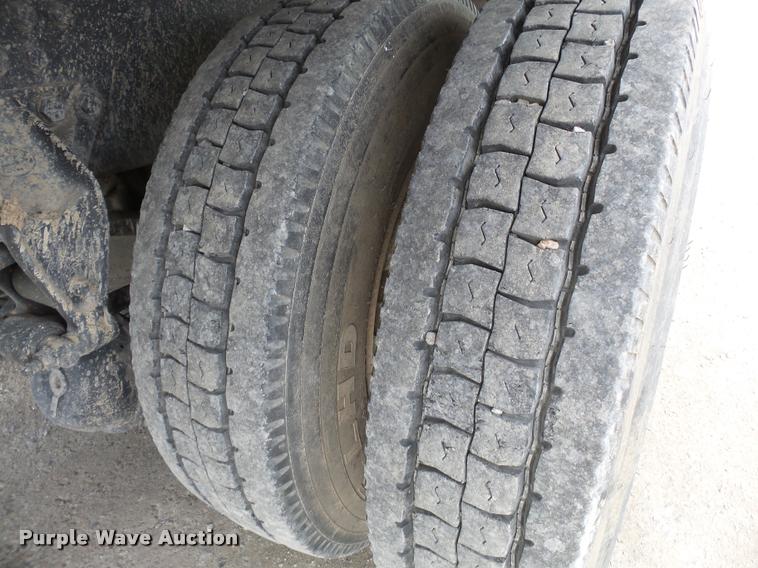 image for item K3404 2005 Mack CXN613 box truck