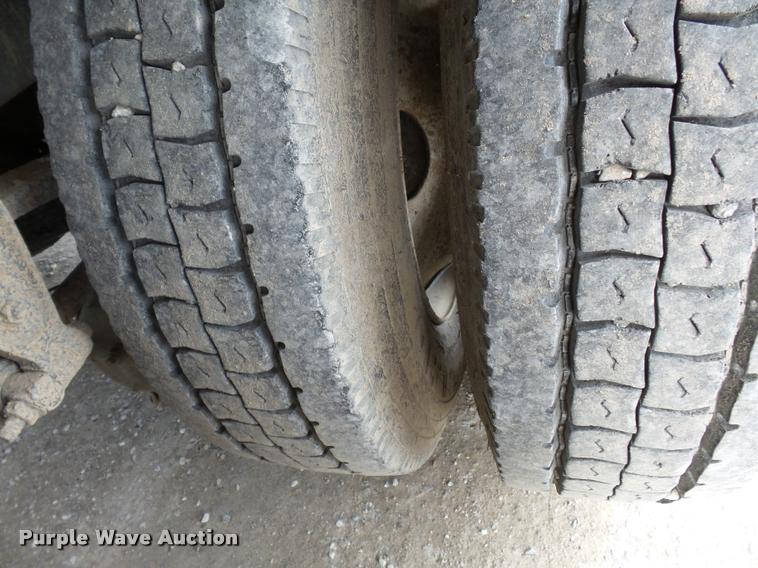 image for item K3404 2005 Mack CXN613 box truck