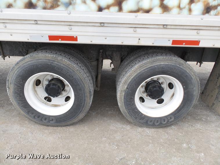 image for item K3404 2005 Mack CXN613 box truck