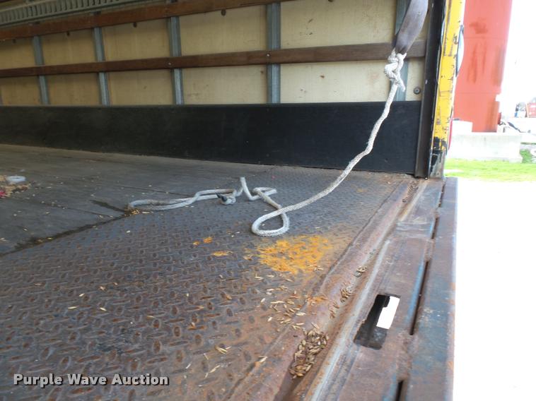 image for item K3404 2005 Mack CXN613 box truck