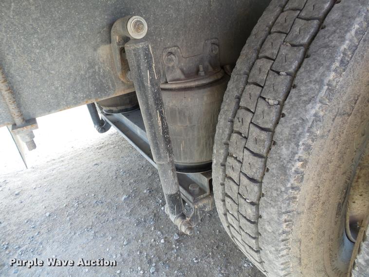 image for item K3404 2005 Mack CXN613 box truck