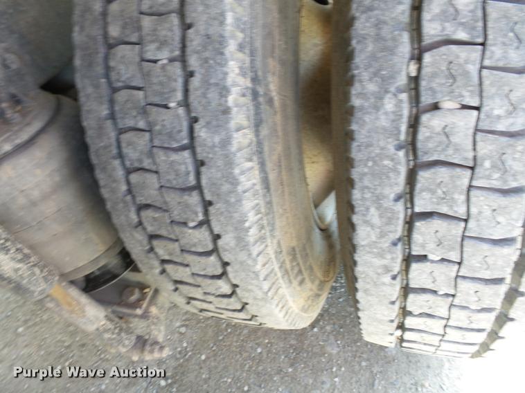 image for item K3404 2005 Mack CXN613 box truck