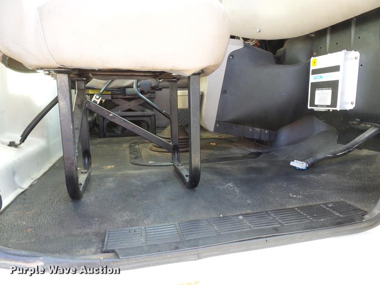 image for item K3404 2005 Mack CXN613 box truck