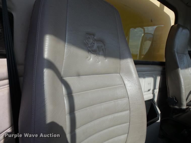 image for item K3404 2005 Mack CXN613 box truck