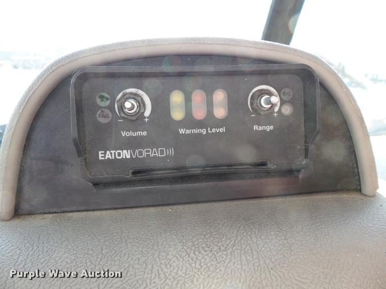 image for item K3404 2005 Mack CXN613 box truck