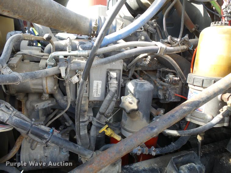 image for item K3404 2005 Mack CXN613 box truck