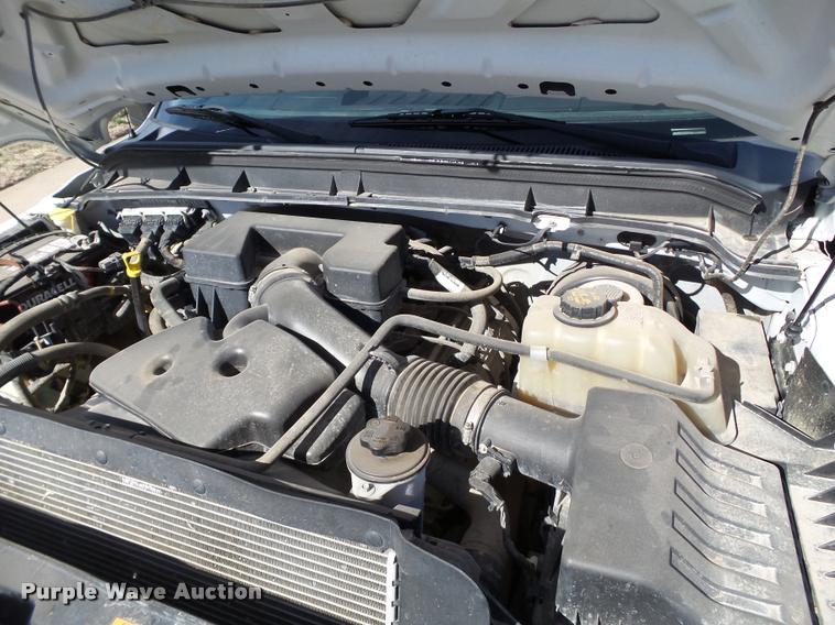 image for item L1631 2011 Ford F250 Super Duty Crew Cab pickup truck