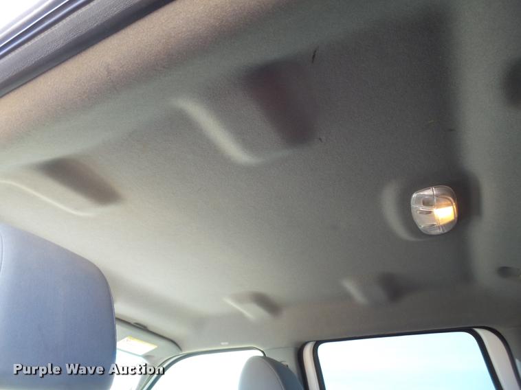 image for item L1631 2011 Ford F250 Super Duty Crew Cab pickup truck