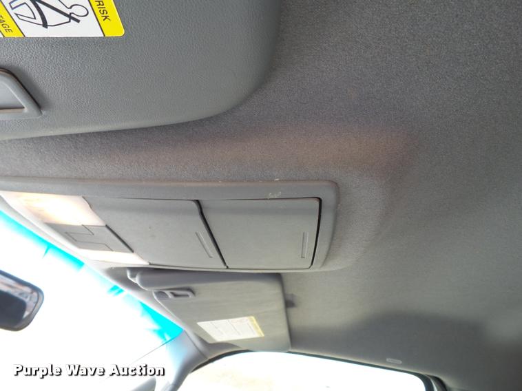 image for item L1631 2011 Ford F250 Super Duty Crew Cab pickup truck