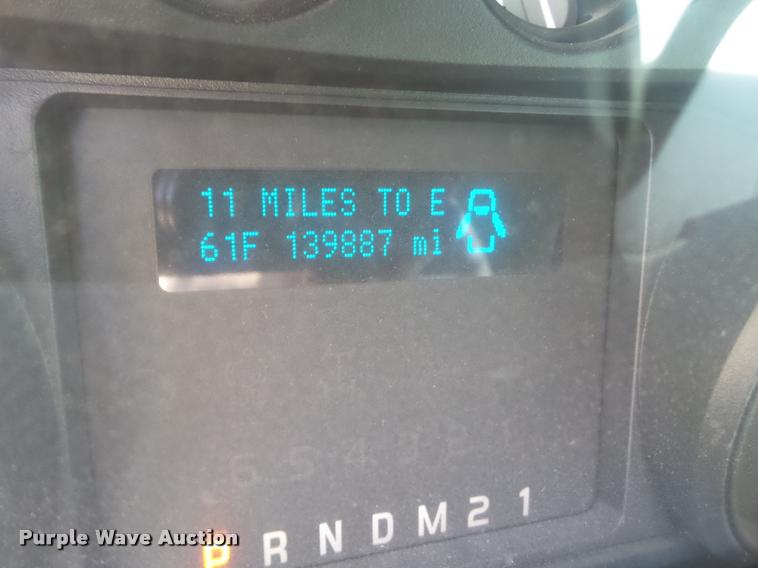 image for item L1631 2011 Ford F250 Super Duty Crew Cab pickup truck