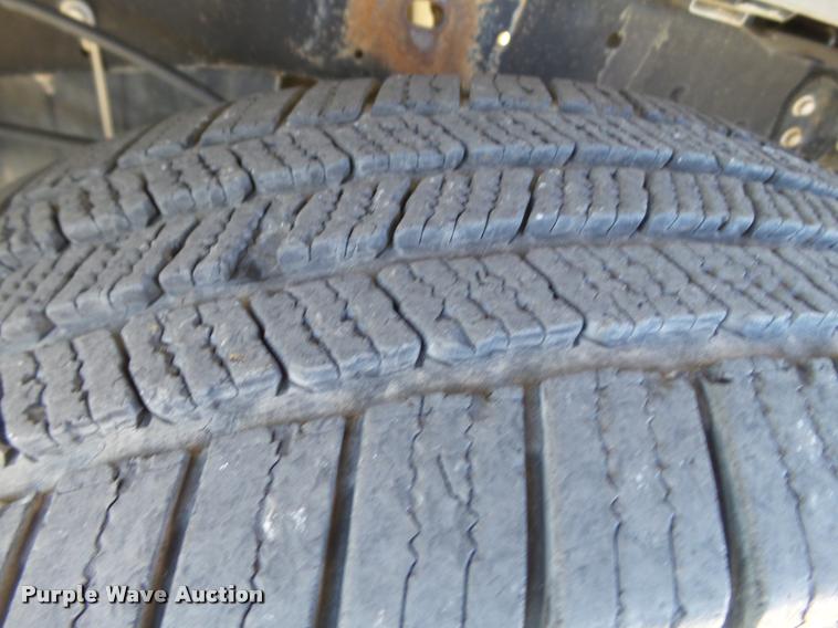 image for item L1633 2011 Ford F350 Super Duty Crew Cab pickup truck